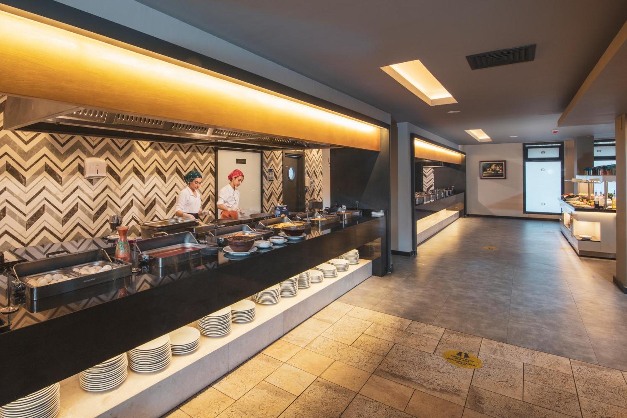 奥卡俱乐部别墅酒店 厄吕代尼兹 外观 照片
